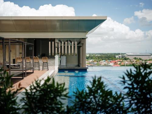 Zuri Hotel