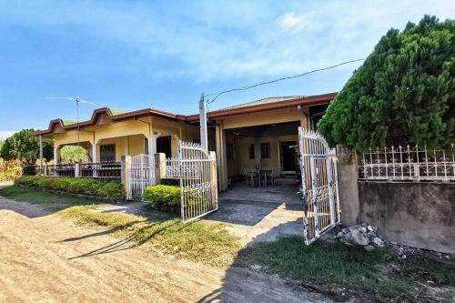 Alberts Transient House