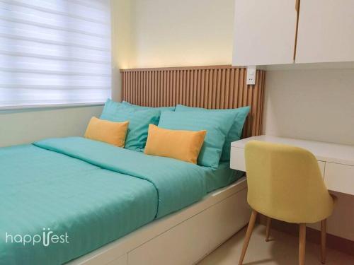 Happirest at S Residences w/Balcony, Mall of Asia