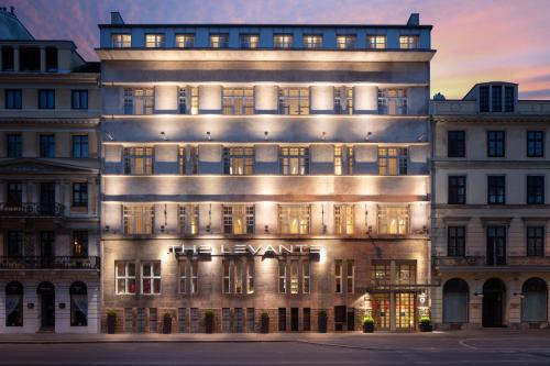 The Levante Parliament