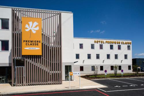 Première Classe Chartres Barjouville