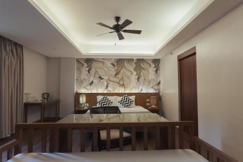 Isla Amara Resort