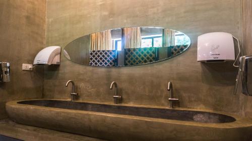 Happiness Hostel