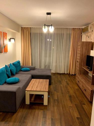 Arlequin Apartments
