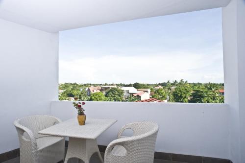 Goldberry Suites And Hotel