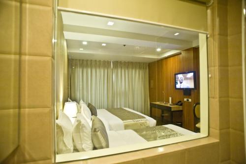 Goldberry Suites And Hotel