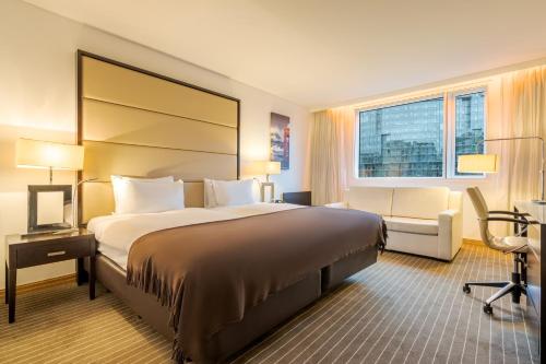 Pestana Chelsea Bridge