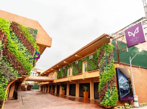 Victoria Court Cuneta Motorist Lodge