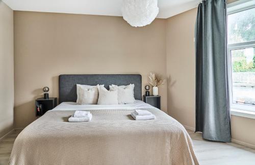 Hatty's Habitat By Staysville