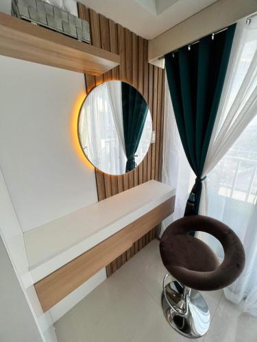 1BR Condo beside Abreeza Mall, Davao City with 150 mbps WI-FI speed