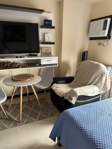 Best Value Q Condo Radiance29S near Airport, Casinos, Star City, MOA, PICC, Harbour Square, Dolomite Beach