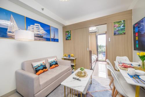 2 Side-by-Side P00L Front Condos, 6 Beds, 2 CR, 2 Kitchen at MOA