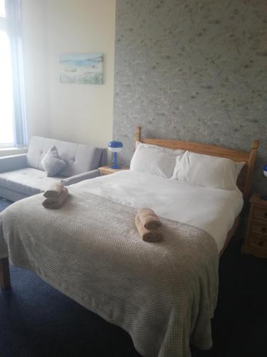 Camelot Seafront Hotel