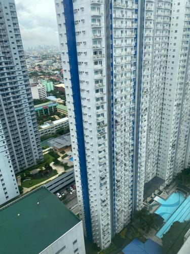 Grass Residences T3 11th Floor with Balcony