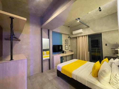 Spacious 1BEDROOM Good for 2pax free stay up to 6pax 22088