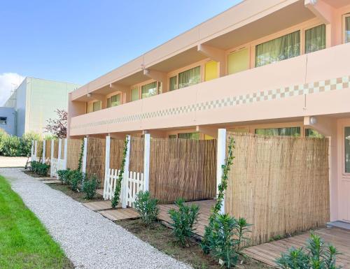 Hôtel Kyriad Cannes - Mandelieu