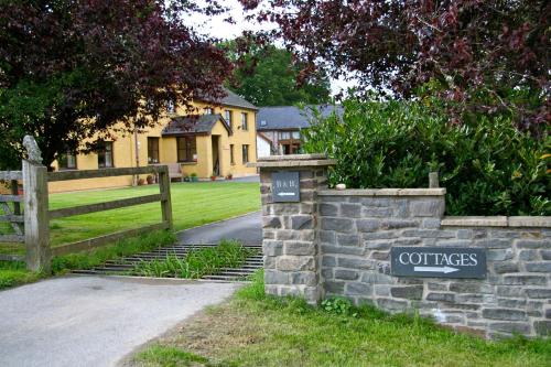 Pwllgwilym Holiday Cottages