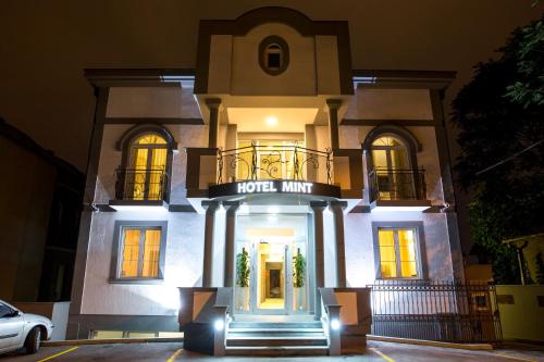 Hotel Mint