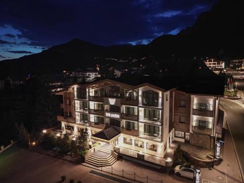 Hotel Laurin Small & Charming