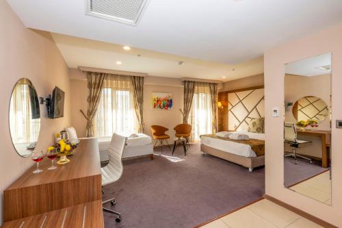 Litros Hotel & Spa