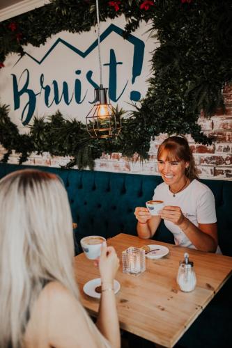 Bruist Bistro Bar Beds