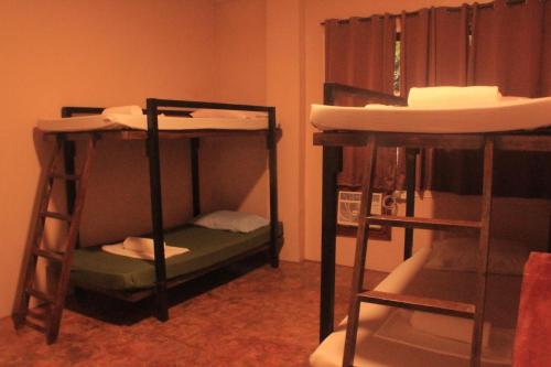 Laguno Bed and Breakfast