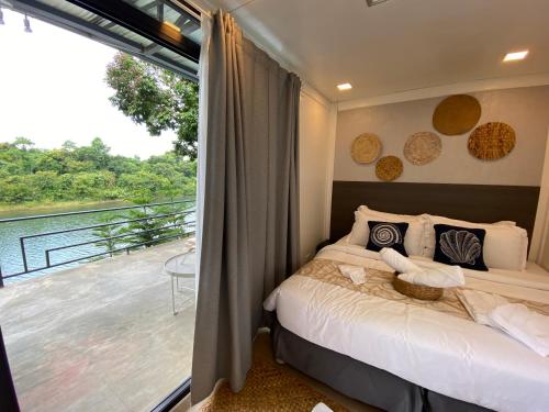 Mountain Lake Resort