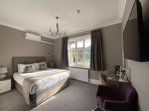 Riverside Contemporary Manor House Hotel