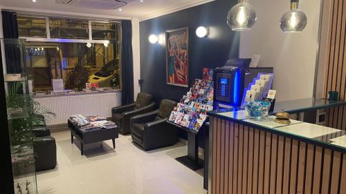 Hotel Mary's Republique