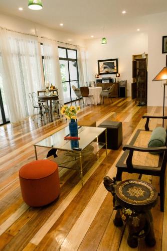 Balai Benedicere Bed & Breakfast