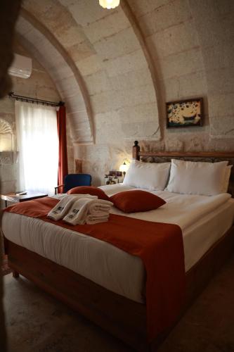 Peruna Cave Hotel