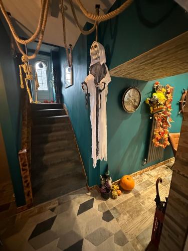 ISLAND LODGE Since 1835 Barbican, Free Limited Parking, Perfect for Ferry terminal