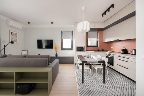 Citadel 4 - Powered by NEO - free parking