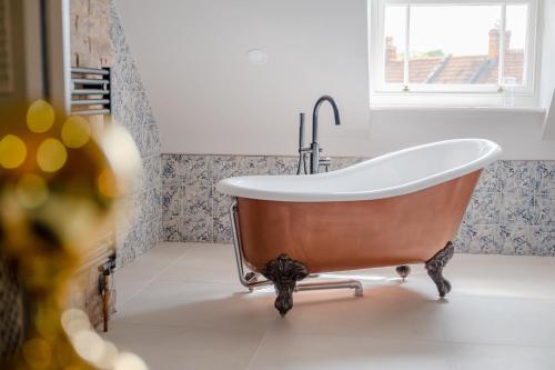 The Sheep and Penguin