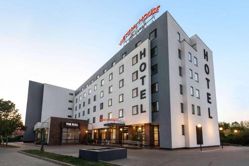 Vienna House Easy by Wyndham Airport Bucharest