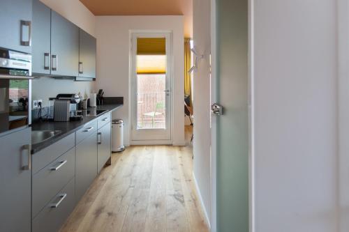 Hotel Miss Blanche Short Stay Suites & Apartments