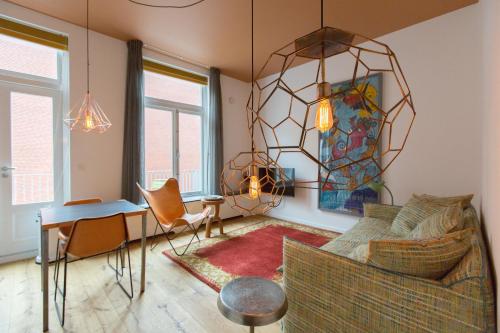 Hotel Miss Blanche Short Stay Suites & Apartments