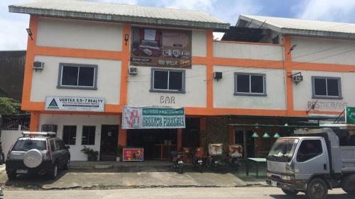 RedDoorz at Rio Bella Lacson St Bacolod