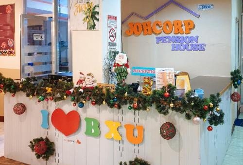 RedDoorz @ Johsons Pension House Butuan City