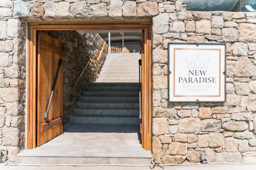 New Paradise Beach Resort