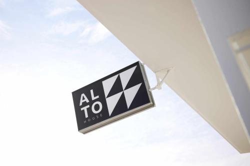 Alto House Faro, AL de Assinatura Modernista