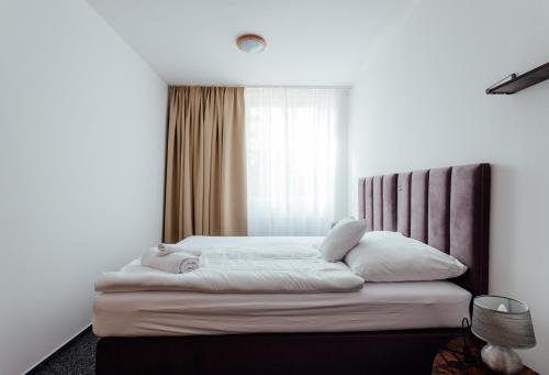 Black M - Penzión - Reštaurácia