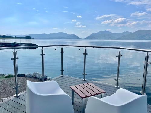 Beach Houses with Hot Tubs