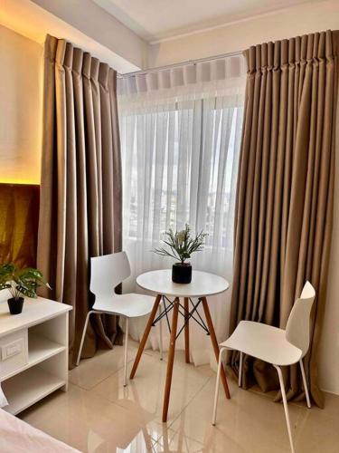 Hotel living , The Persimmon Suites 2-4pax (1830)