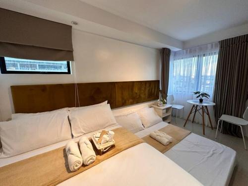 Hotel living , The Persimmon Suites 2-4pax (1830)