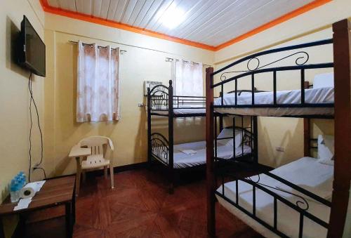 RedDoorz @ Johsons Pension House Butuan City