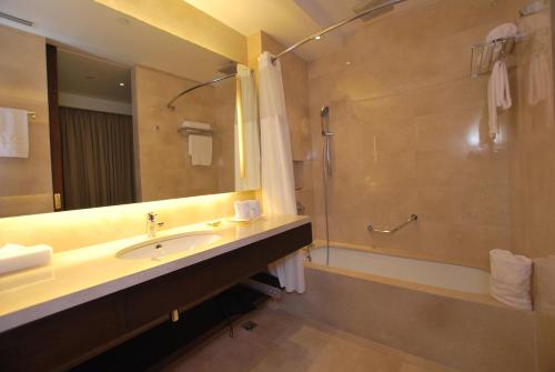 City Garden Hotel Makati