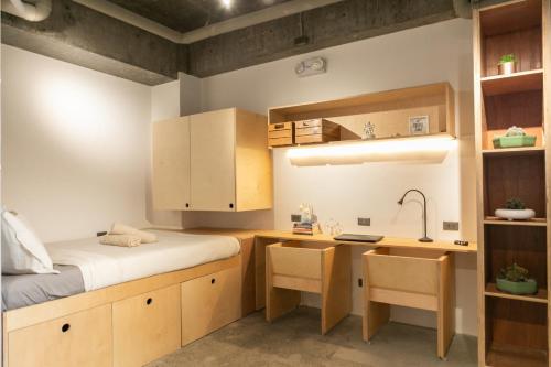 HomeBase Apartment Hotel