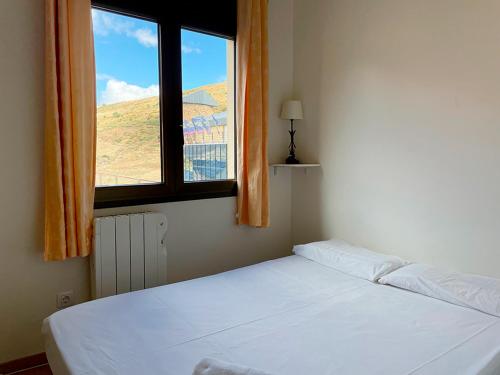 Apartamentos Pantebre 3000