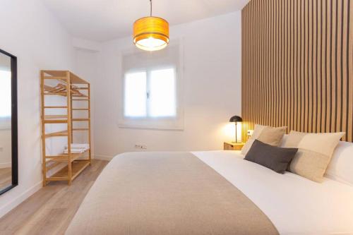 Duplex with terrace near Bcn